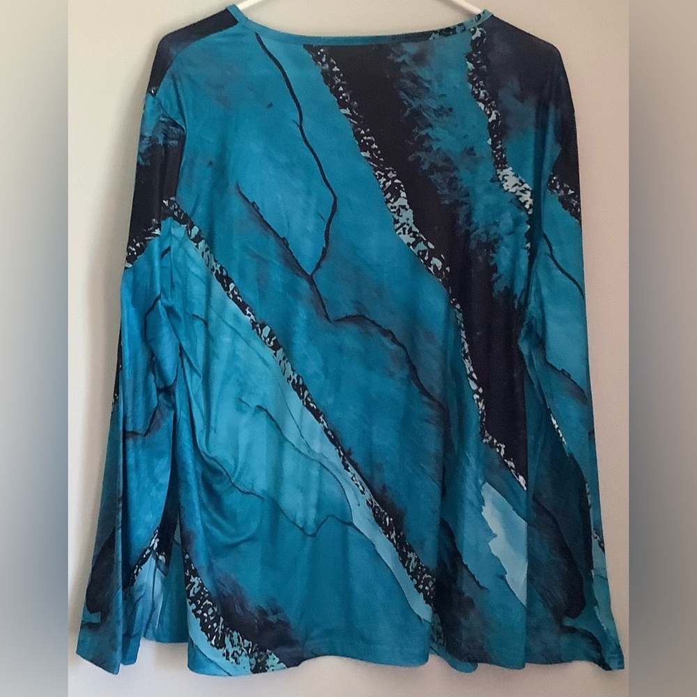 EUC ladies top